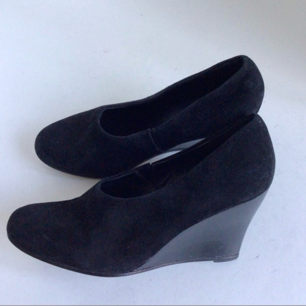 Eileen Fisher black suede wedge shoes sz8